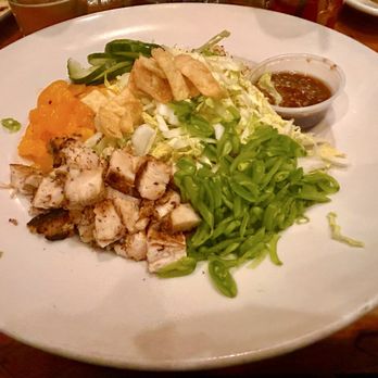 Murphy's Mountain Grill - Oriental chicken salad - American Near Me - Evergreen, Colorado