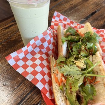 Cafe Aroma - Coffee & Tea Near Me - Manteca, California