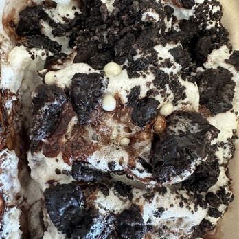 Macs By Icky - Cookies and cream croffle - Desserts Near Me - Union City, California Macs By Icky - Cookies and cream croffle - Desserts Near Me - Union City, California