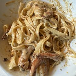MaGerk's Pub - Alfredo blackened shrimp pasta