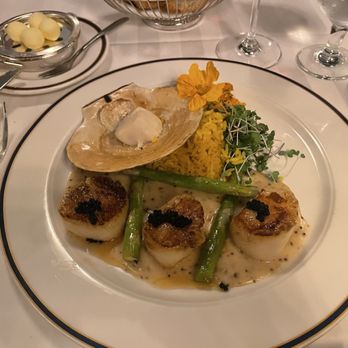 Le Continental - Scallops - French Near Me - Quebec City, Quebec