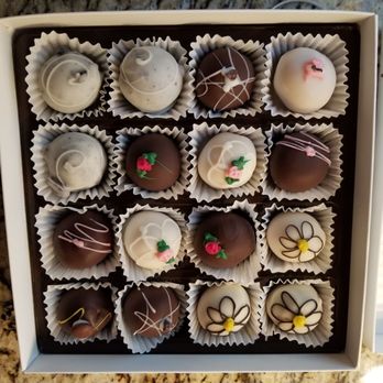 Cakettes - A cacophony of creativity - Coffee & Tea Near Me - Webster, Massachusetts
