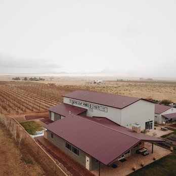 Flying Leap Vineyards - Wineries Near Me - Elgin, Arizona