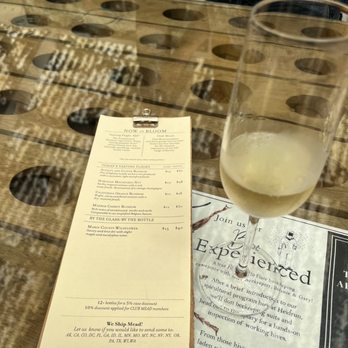 Heidrun Meadery - Tasting menu - Meaderies Near Me - Point Reyes Station, California Heidrun Meadery - Tasting menu - Meaderies Near Me - Point Reyes Station, California