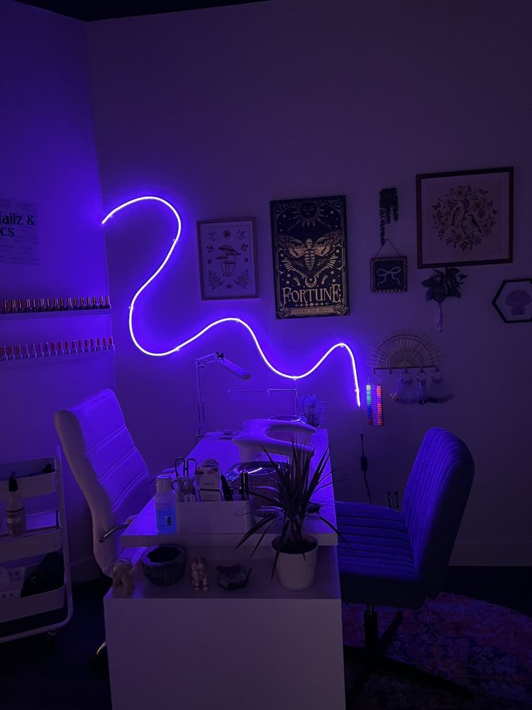 Amethyst Nailz Logo