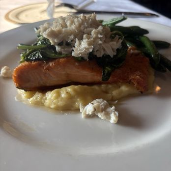 Brentwood Grille - Seafood Near Me - Novi, Michigan