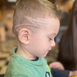 Windsor Barber Shop - Kids of all ages love the shop!