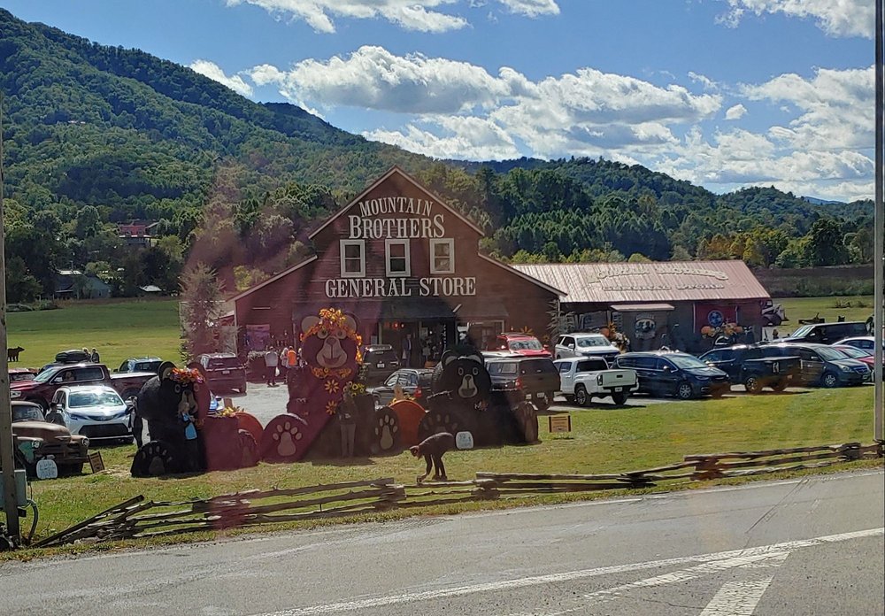 MOUNTAIN BROTHERS GENERAL STORE Updated September 2024 25 Photos