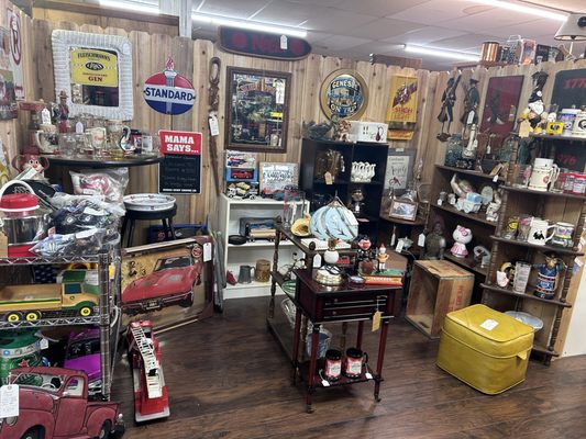 Wide Selection of Antiques - Wide Selection of Antiques Wide Selection of Antiques - Wide Selection of Antiques