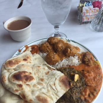 Taj Palace - Selections from the ever-changing lunch buffet - Indian Near Me - Chesterfield, Missouri