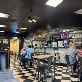 Villa's Mexican Grill - Beer, Wine & Spirits Near Me - Livingston, California
