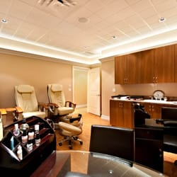 Spago - Natural nails room