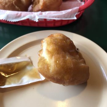 Lufkin Bar B Q - YUM! YUM! YUM!! Hot rolls with honey--so good! - Barbeque Near Me - Lufkin, Texas