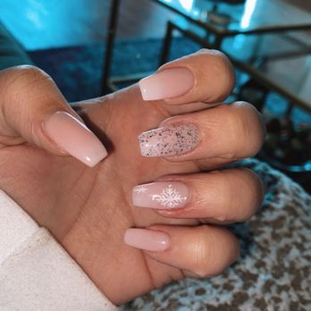 AQ Nail Spa - Nail Salons Near Me - St Louis, Missouri