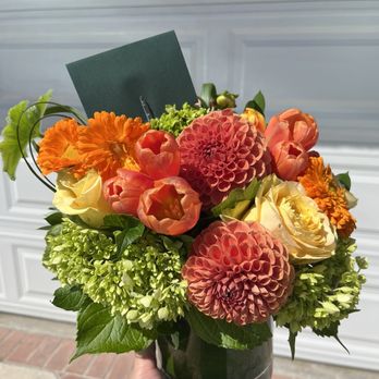 The Vine Floral Studio - Custom arrangement from giveaway - Florists Near Me - Tustin, California The Vine Floral Studio - Custom arrangement from giveaway - Florists Near Me - Tustin, California