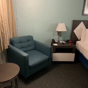 Kings Inn San Diego - Seat at bedside - San Diego, CA