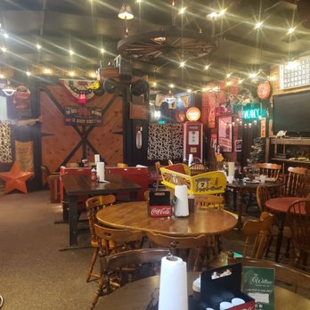 Big Dog's Smokehouse BBQ - Cute quirky interior #ReviewsByRL - Barbeque Near Me - Cicero, Indiana Big Dog's Smokehouse BBQ - Cute quirky interior #ReviewsByRL - Barbeque Near Me - Cicero, Indiana