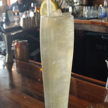 The Summit - Danube - Cocktail Bars Near Me - Pittsburgh, Pennsylvania