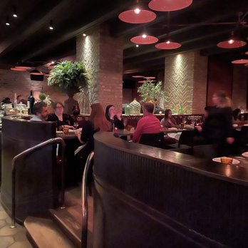 Formento's - Inside - Italian Near Me - Chicago, Illinois