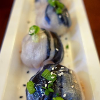 Din Soup Dumplings - Fried Tiny Buns with Beef: $8.50. - Dim Sum Near Me - Brooklyn, New York