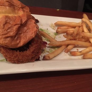 Ruby Tuesday - Smokehouse Burger* - Burgers Near Me - Barboursville, West Virginia