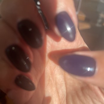 Studio Nail Bar - Nail Salons Near Me - Burbank, California