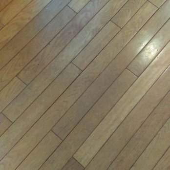 Jiffy Maids - Streaky wood floors, dusty light, spray never wiped out of oven, dusty window pain. They're terrible. - Home Cleaning Near Me