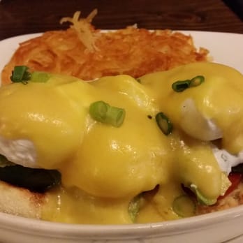 Cafe on the Ave - This egg benedict is pretty good, but it will be better if it has more avocado! Hash brown is perfect! - Coffee & Tea Near Me - Seattle, Washington