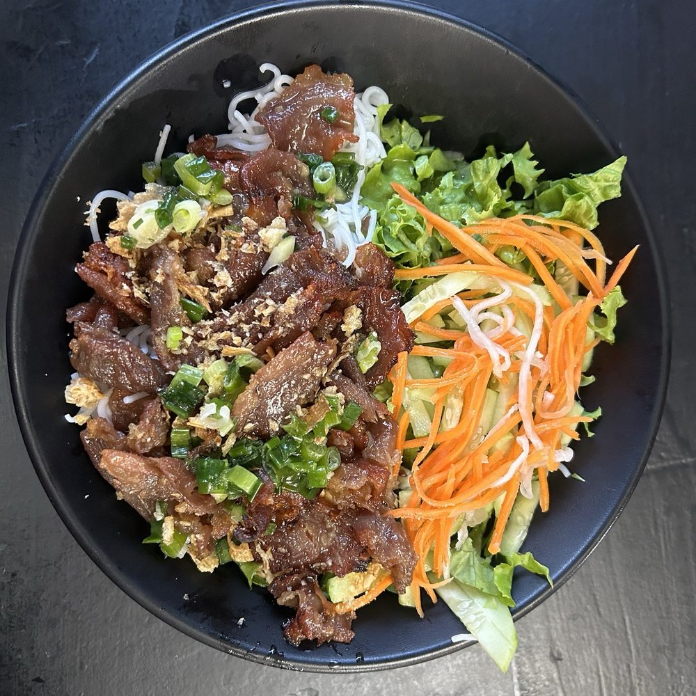 Saigon Avenue - Vermicelli with beef - Vietnamese Near Me - Monrovia, California Saigon Avenue - Vermicelli with beef - Vietnamese Near Me - Monrovia, California