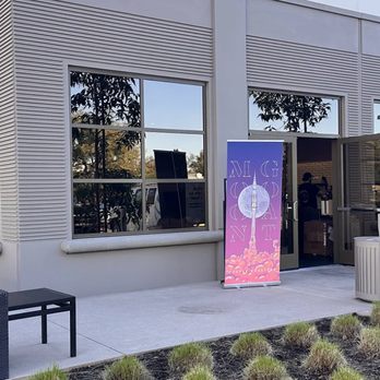 MoonGoat Coffee Roasters - Outdoor seating - Coffee & Tea Near Me - Irvine, California MoonGoat Coffee Roasters - Outdoor seating - Coffee & Tea Near Me - Irvine, California