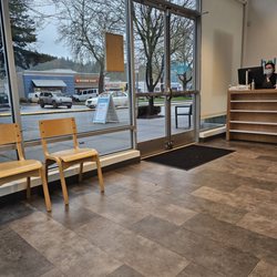 ZoomCare - Woodinville - Entrance, reception, and waiting room.