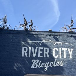 Love the bikes on the rooftop!