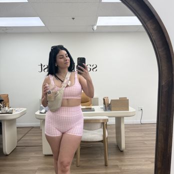 Body by Heart - BEFORE procedure - Body Contouring Near Me - Beverly Hills, California