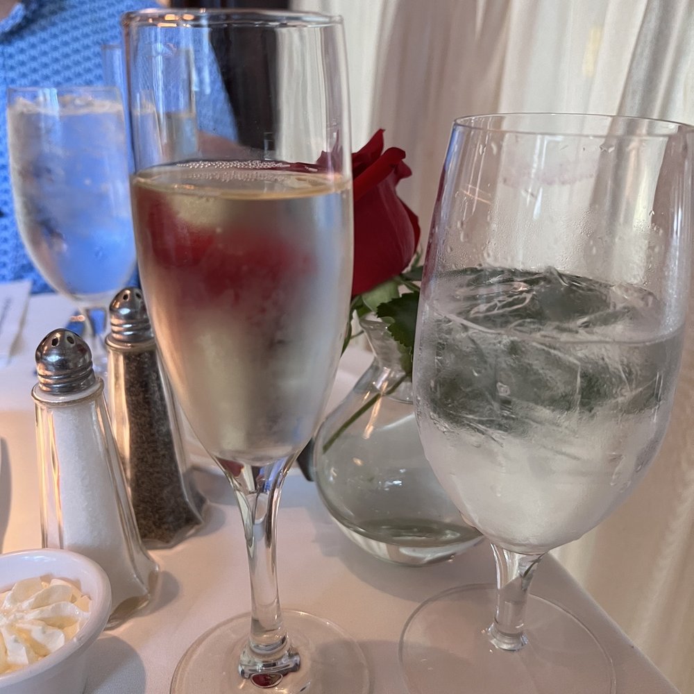 Café Pacific - Champagne - Seafood Near Me - Dallas, Texas