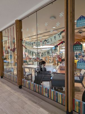 Barnes & Noble by null