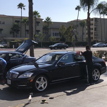 Car Lux - This car spent her whole life here in Newport. I bet she's happy to be home. Thanks Arman, we love our new Mercedes. - Car Dealers Near Me - Lennox, California
