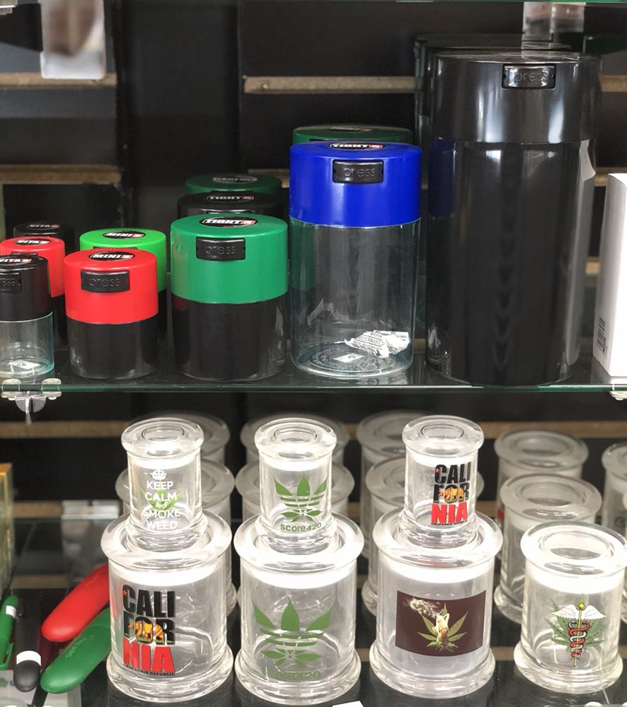 Popular Smoke & Vape - Louisville, KY Smoke Shops | Cannapages