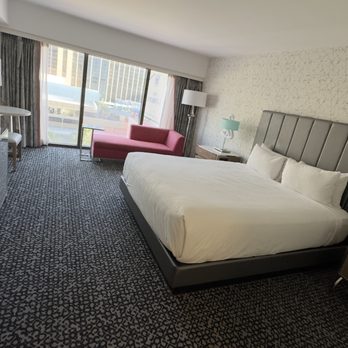 Flamingo Las Vegas - King size bed. - Hotels Near Me - Las Vegas, Nevada