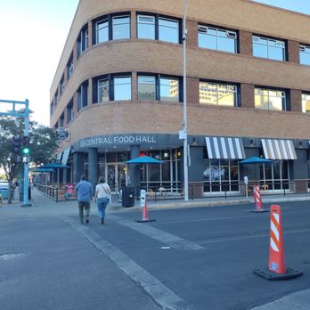 Naruto Ramen 505 - people walking on the street - Ramen Near Me - Albuquerque, New Mexico
