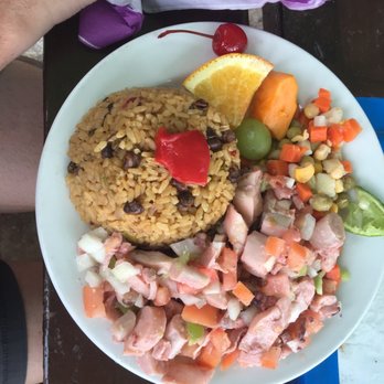 San Jacinto Restaurante - Arroz con gandules, ensalada de pulpo y vegetales mixtos - Puerto Rican Near Me - Guanica, Puerto Rico San Jacinto Restaurante - Arroz con gandules, ensalada de pulpo y vegetales mixtos - Puerto Rican Near Me - Guanica, Puerto Rico