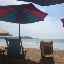Hostal Olas Altas - Playa junto al bar