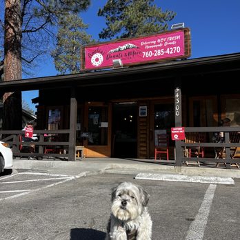 Amelia’s Donuts Bakery Cafe - Donuts Near Me - Idyllwild, California