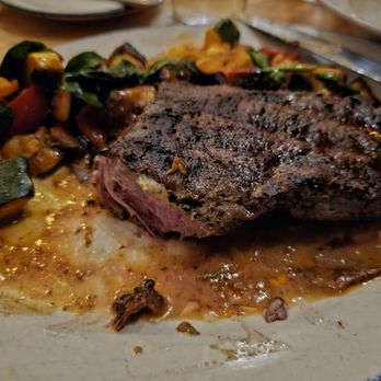 Jack Allen's Kitchen - NY Strip Steak & charred vegetables - American Near Me - Austin, Texas Jack Allen's Kitchen - NY Strip Steak & charred vegetables - American Near Me - Austin, Texas
