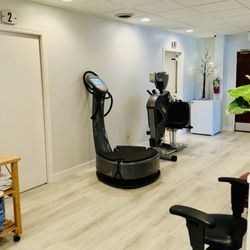 Madalian Wellness - In our physical therapy wing we have a dual motor Powerplate and an optimized private rehab area