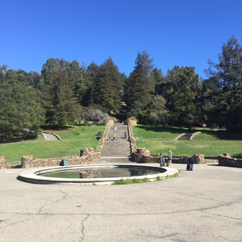 Joaquin Miller Park - The stairs to the amphitheater - Parks Near Me - Oakland, California