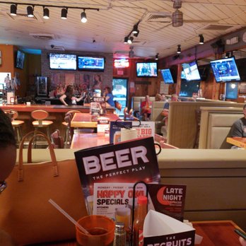 Hooters - Sports Bars Near Me - Savannah, Georgia
