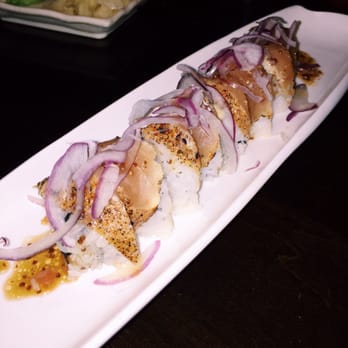 Shiki Sushi - Kamikaze Roll- Albacore, rice, asparagus, cucumber, spicy tuna, and topped with onions. - Sushi Bars Near Me - Studio City, California Shiki Sushi - Kamikaze Roll- Albacore, rice, asparagus, cucumber, spicy tuna, and topped with onions. - Sushi Bars Near Me - Studio City, California