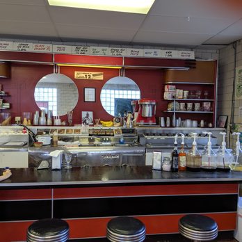 Miller's Farm - the interior of a diner - Ice Cream & Frozen Yogurt Near Me - Eaton Rapids, Michigan Miller's Farm - the interior of a diner - Ice Cream & Frozen Yogurt Near Me - Eaton Rapids, Michigan