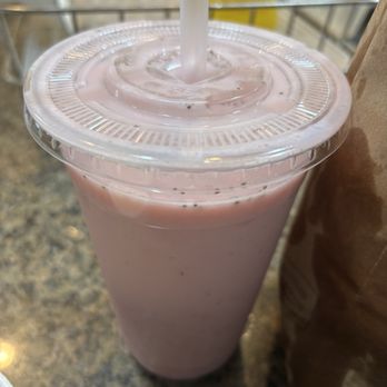 Taqueria Mi Amor - Strawberry Horchata - Food Trucks Near Me Taqueria Mi Amor - Strawberry Horchata - Food Trucks Near Me