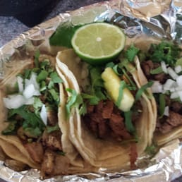 Tacos tripa, pastor y asada